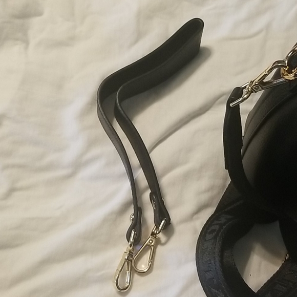 New black crossbody purse - Picture 6 of 6